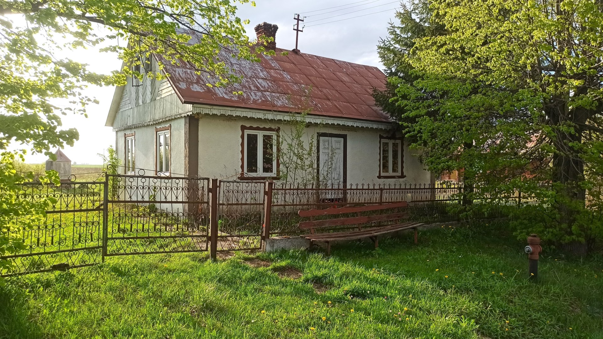 Dom na sprzedaż